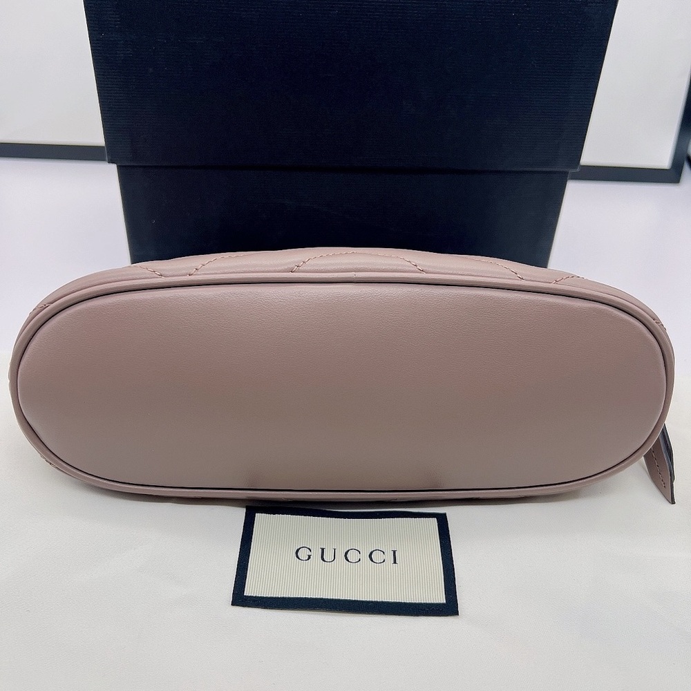 NEW Authentic Gucci Beige GG Marmont Matelasse Leather Cosmetic Pouch Bag - Picture 4 of 11